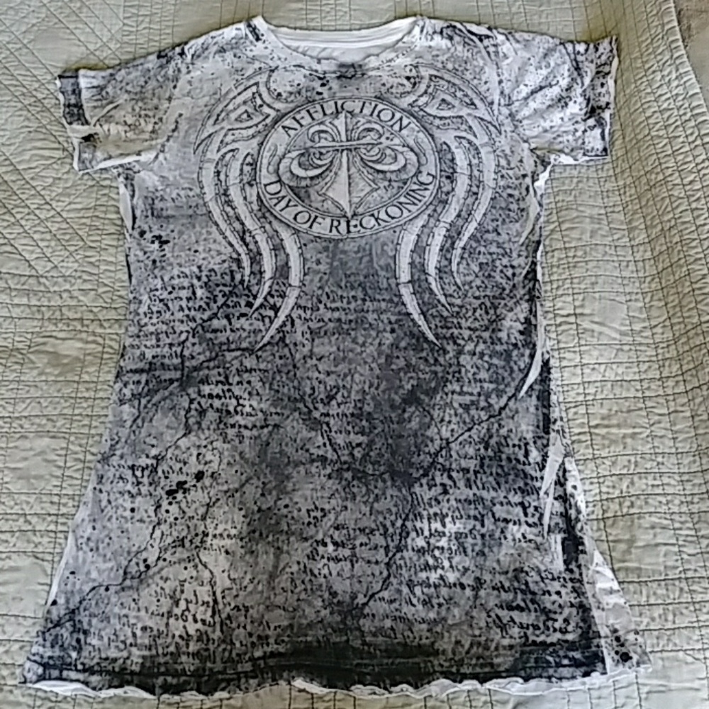 Affliction semi-fitted tee